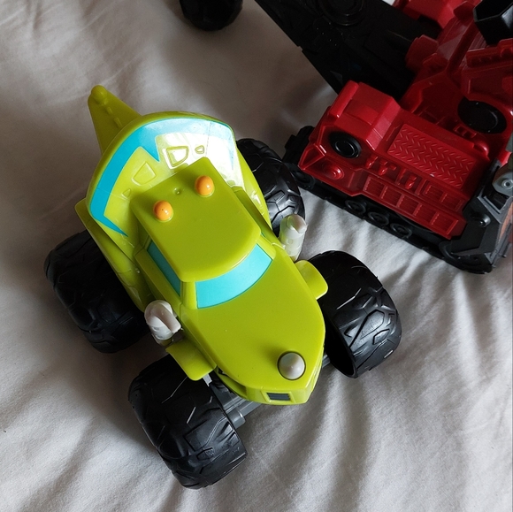 Dino Toys - Picture 2 of 2